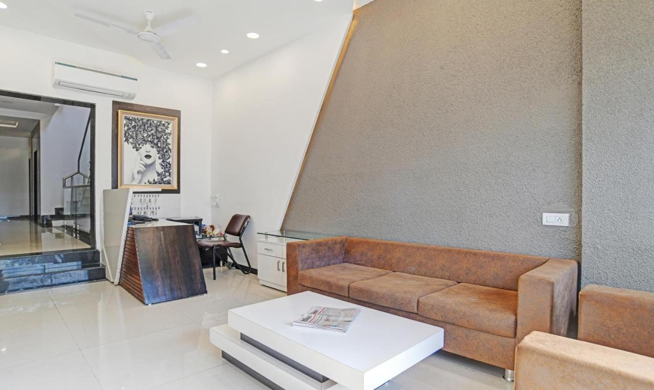 אינדורה Treebo Grand Euro Pipliyahana Square מראה חיצוני תמונה