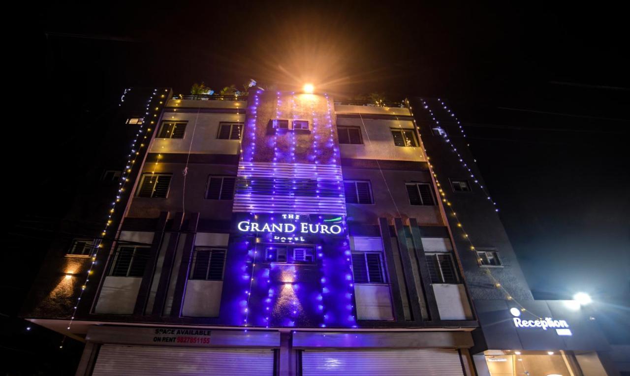 אינדורה Treebo Grand Euro Pipliyahana Square מראה חיצוני תמונה